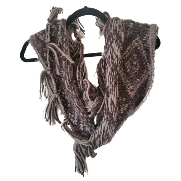 Madden Girl Infiniti Scarf Brown - Picture 2 of 5